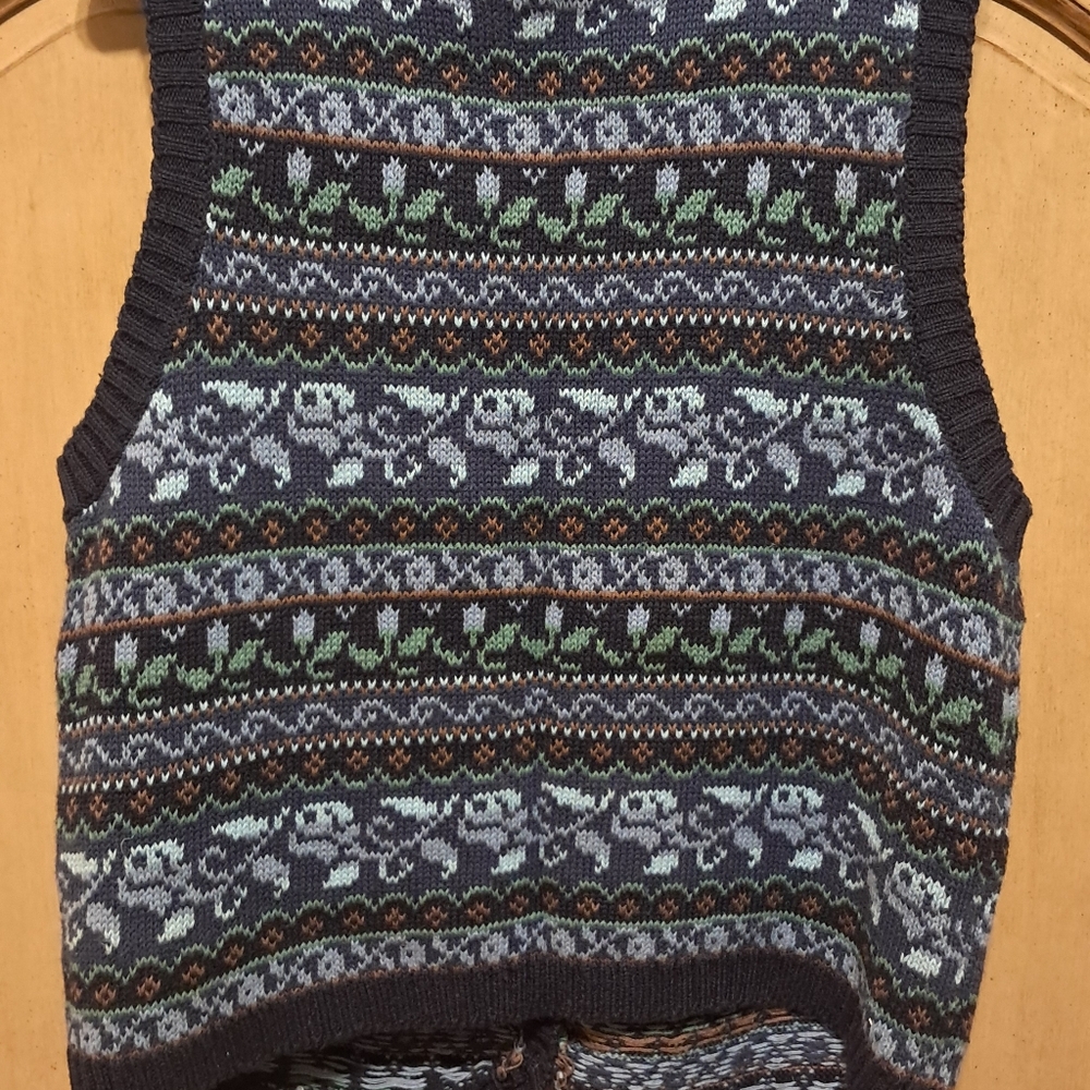 Vintage Patterned Knit Vest Bundle - image 4